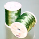 Bobines de 100 yards/mètres de fil en nylon calibre C vert.