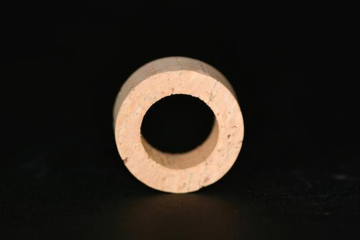 8 RUBBERIZED CORK RINGS 11/2"X1/2" NO  BORE RED 